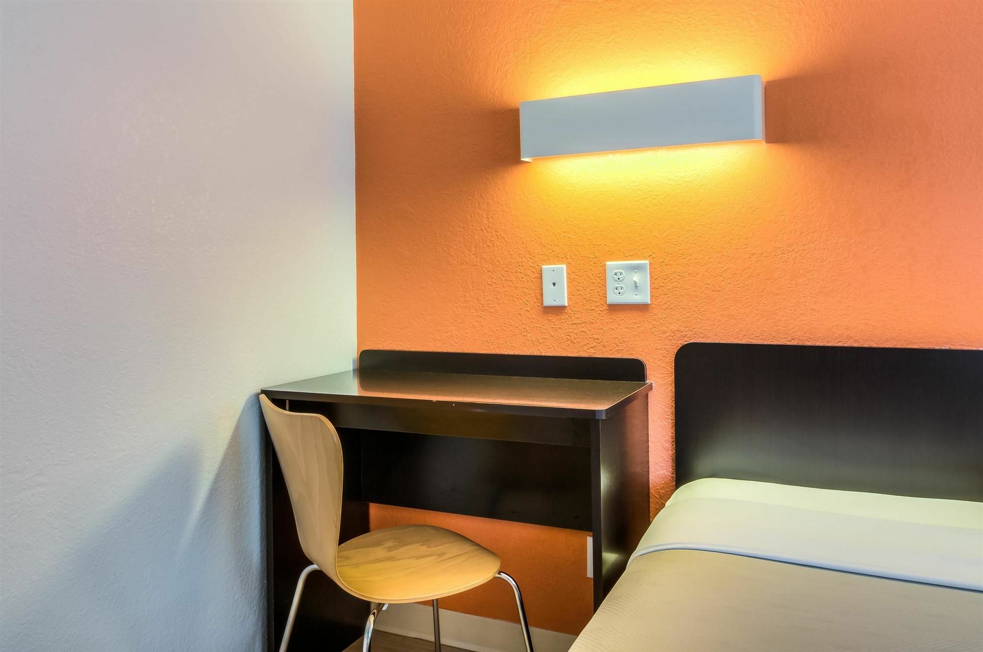 6-arlington Heights, Il - Chicago North Hotel 2*