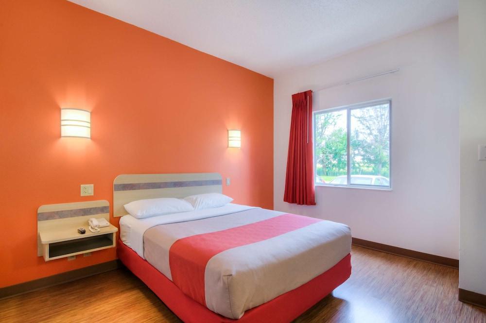 6-arlington Heights, Il - Chicago North 2*